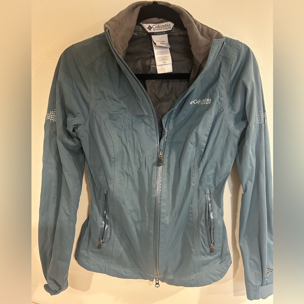 Columbia rain jacket women XS